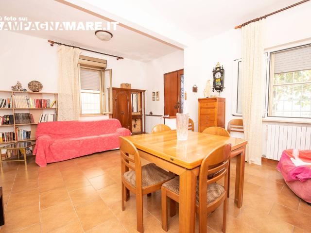 Villa Indipendente in vendita a Mezzogoro, Codigoro