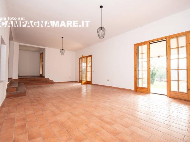 Villa Indipendente in vendita a Mezzogoro, Codigoro