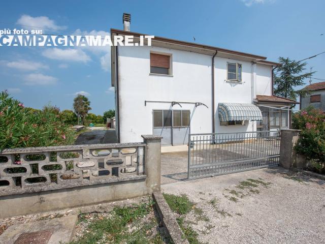 Villa Indipendente in vendita a Unione Delta del Po, Codigoro