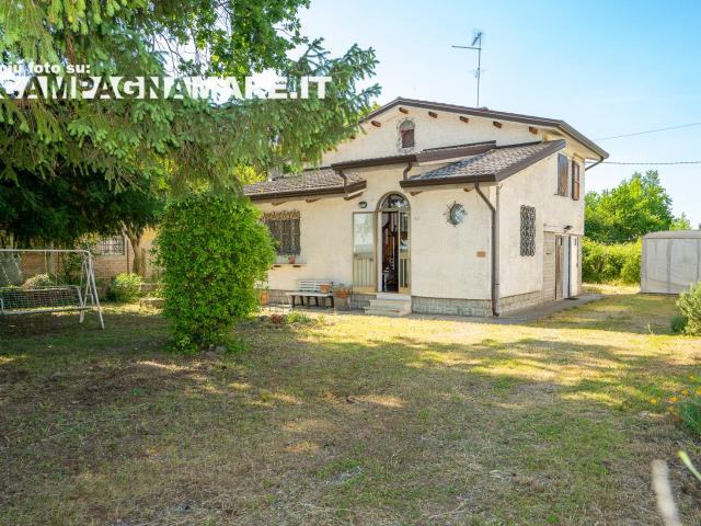 Villa Indipendente in vendita a Unione Terre e Fiumi, Copparo