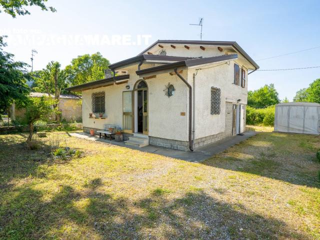 Villa Indipendente in vendita a Unione Terre e Fiumi, Copparo