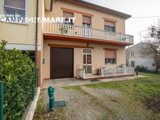 Villa Indipendente in vendita a Unione Terre e Fiumi, Copparo