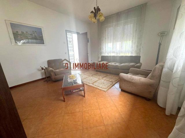Villa Indipendente in vendita a Cornuda, Veneto