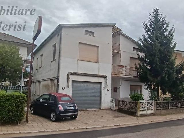Villa Indipendente in vendita a Unione dei Comuni della Val Vibrata, Corropoli