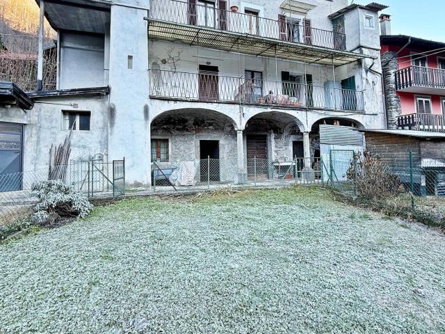 Villa Indipendente in vendita a Cellio con Breia, Piemonte