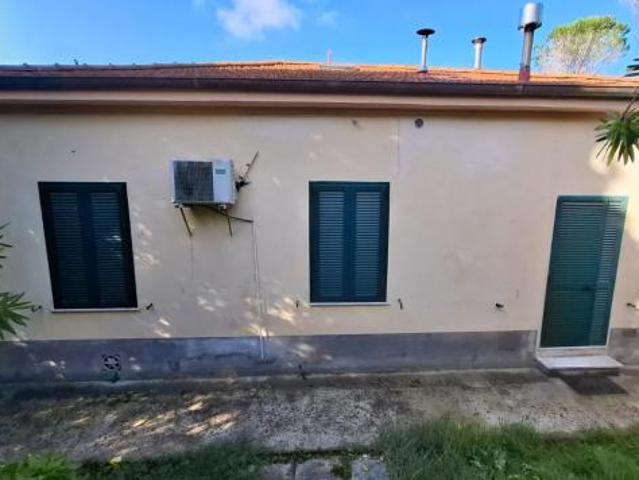 Villa Indipendente in vendita a Collesalvetti, Toscana