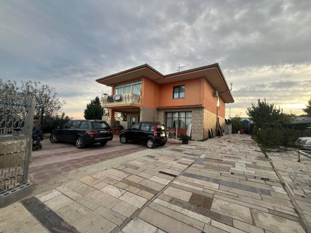 Villa Indipendente in vendita a Cupello, Abruzzo