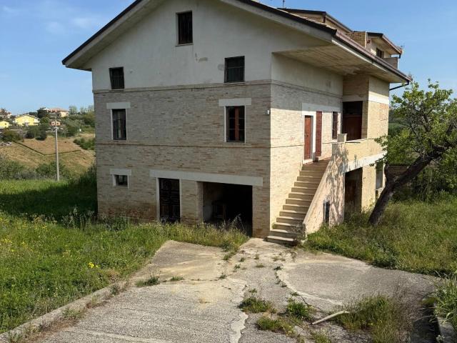 Villa Indipendente in vendita a Marche, Fermo