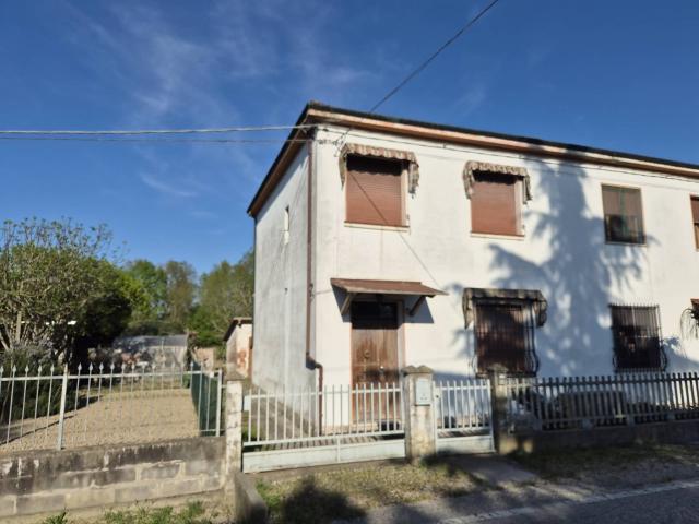 Villa Indipendente in vendita a La Motta, Ferrara