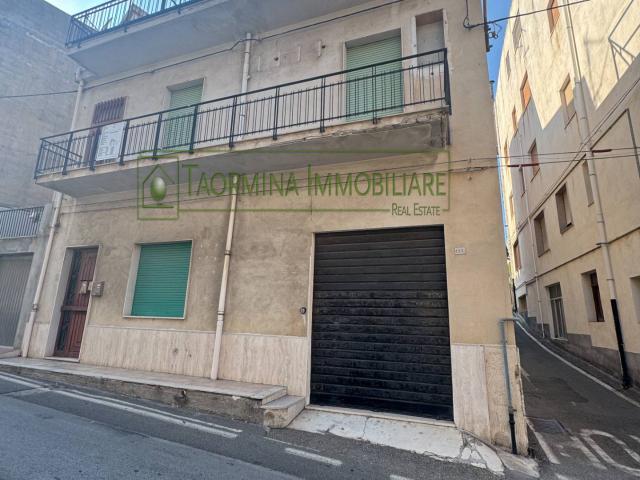 Villa Indipendente in vendita a Chianchitta, Giardini Naxos