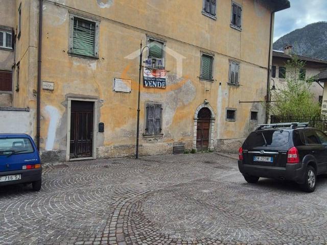 Villa Indipendente in vendita a Comunità Alto Garda e Ledro, Molina Di Ledro