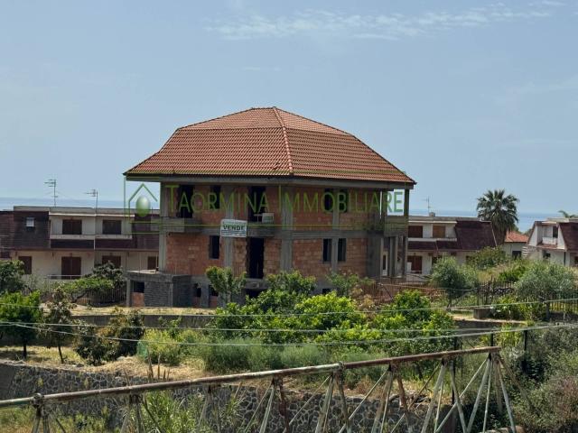 Villa Indipendente in vendita a Letojanni, Sicilia
