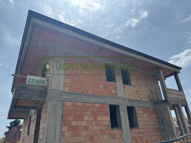 Villa Indipendente in vendita a Letojanni, Sicilia