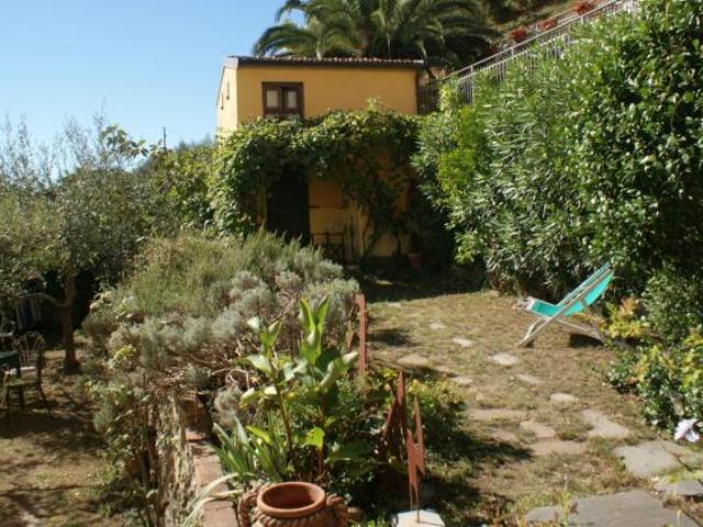 Villa Indipendente in vendita a Luni, Liguria