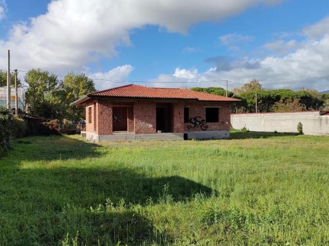 Villa Indipendente in vendita a Marina Di Massa, Toscana