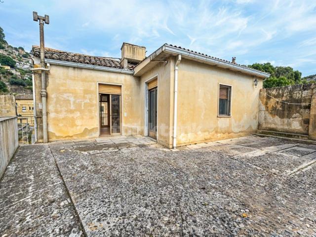 Villa Indipendente in vendita a Modica Alta, Marina Di Modica
