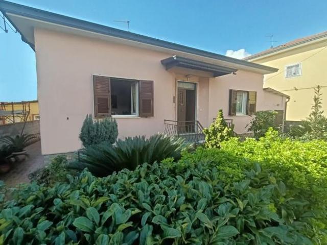 Villa Indipendente in vendita a Castelnuovo Magra, Liguria