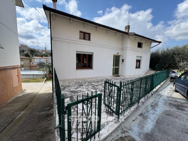Villa Indipendente in vendita a Marche, Fermo