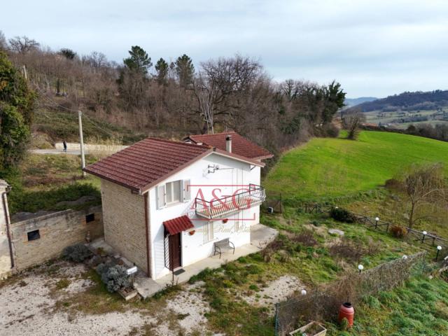 Villa Indipendente in vendita a Marche, Fermo
