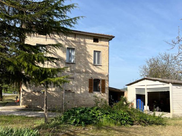 Villa Indipendente in vendita a Marche, Ascoli Piceno
