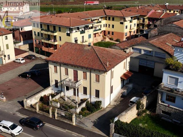 Villa Indipendente in vendita a Monteforte D'alpone, Veneto