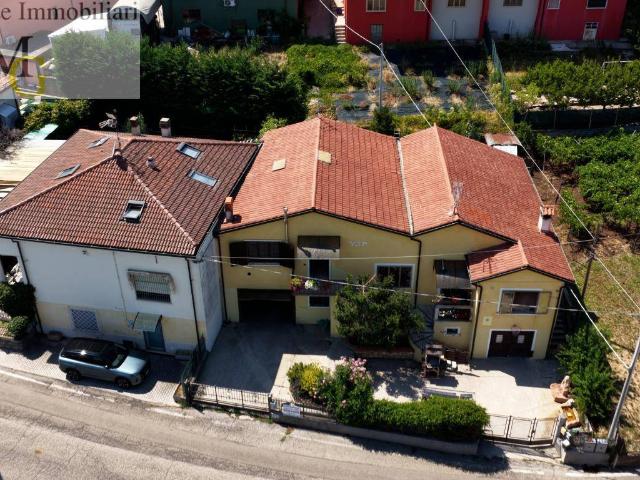 Villa Indipendente in vendita a Monteforte D'alpone, Veneto