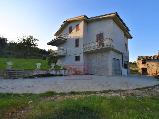 Villa Indipendente in vendita a Marche, Fermo