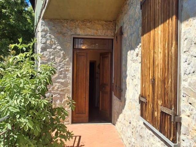Villa Indipendente in vendita a Montemignaio, Toscana