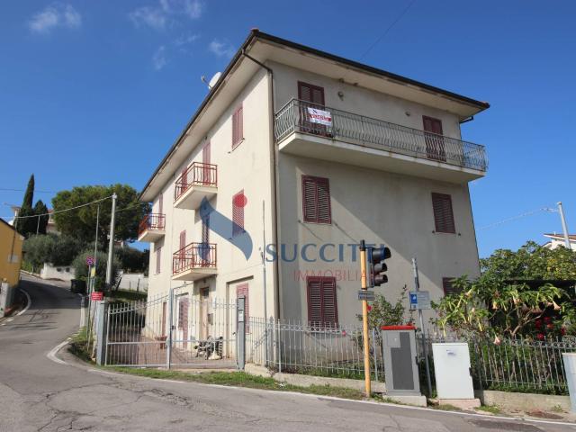 Villa Indipendente in vendita a Bora Ragnola, Marche