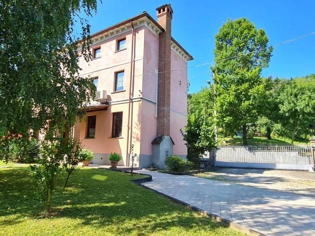 Villa Indipendente in vendita a Montesegale, Lombardia
