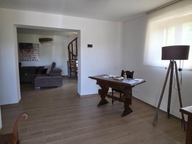 Villa Indipendente in vendita a Montorio Al Vomano, Abruzzo