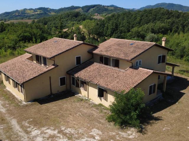 Villa Indipendente in vendita a San Lorenzo, Gualdo Tadino