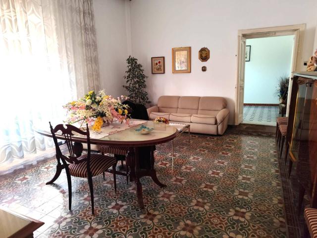 Villa Indipendente in vendita a Nuraminis, Sardigna/Sardegna