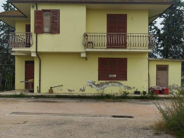 Villa Indipendente in vendita a Marche, Ascoli Piceno