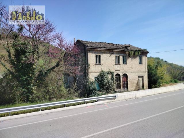 Villa Indipendente in vendita a Marche, Ascoli Piceno