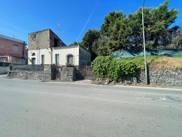 Villa Indipendente in vendita a Ottaviano, Napoli