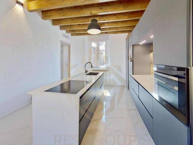 Villa Indipendente in vendita a Zona Omogenea Milano Nord, Paderno Dugnano