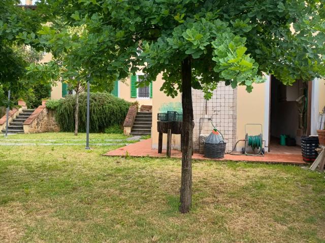 Villa Indipendente in vendita a Legoli, Toscana