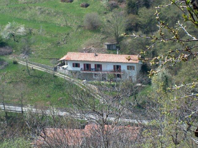 Villa Indipendente in vendita a Parzanica, Lombardia