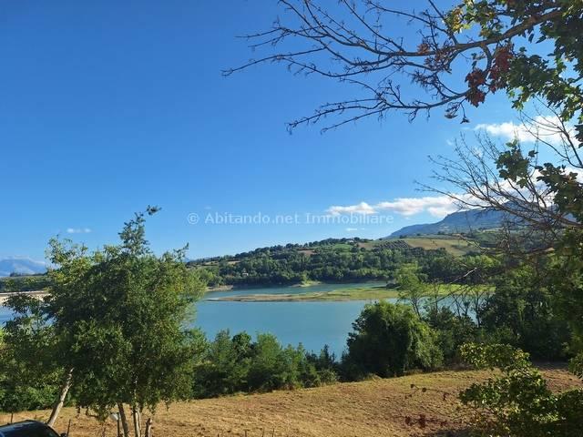 Villa Indipendente in vendita a Penne, Abruzzo
