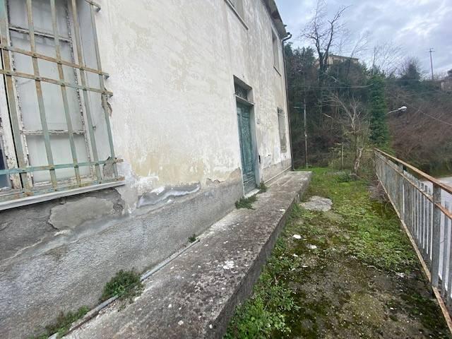 Villa Indipendente in vendita a Tonfano, Toscana