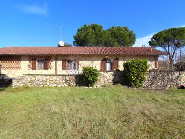 Villa Indipendente in vendita a Lecchi, Toscana