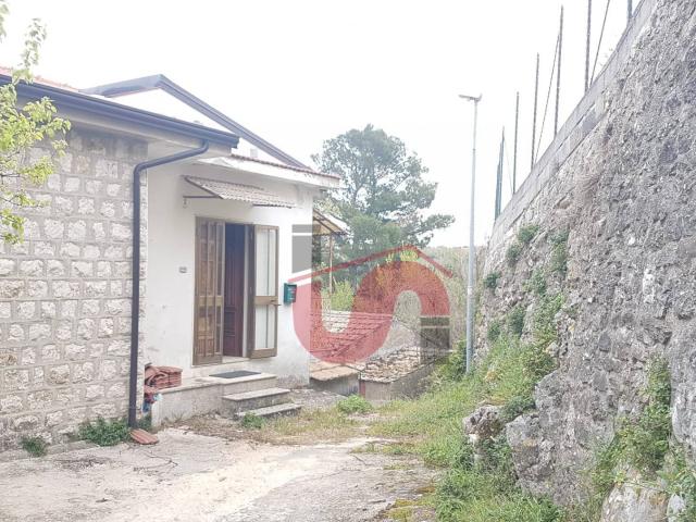 Villa Indipendente in vendita a Pontelandolfo, Campania