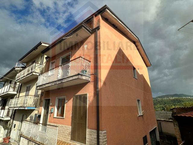 Villa Indipendente in vendita a Pratola Serra, Campania