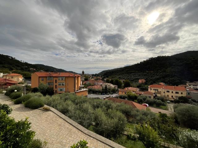 Villa Indipendente in vendita a Viarzo, Quiliano