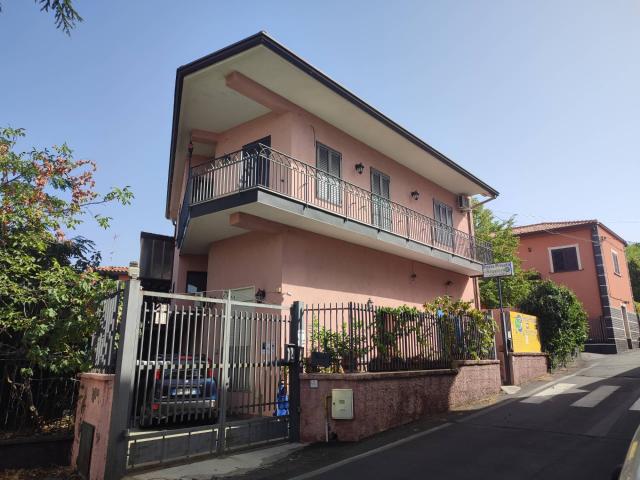 Villa Indipendente in vendita a Santa Barbara, Ragalna
