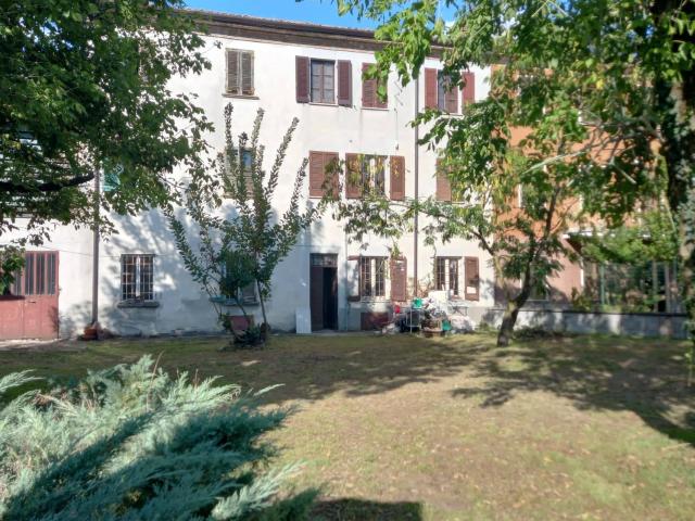 Villa Indipendente in vendita a Retorbido, Lombardia