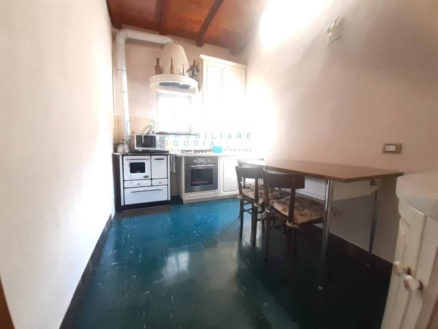 Villa Indipendente in vendita a Rezzo, Liguria