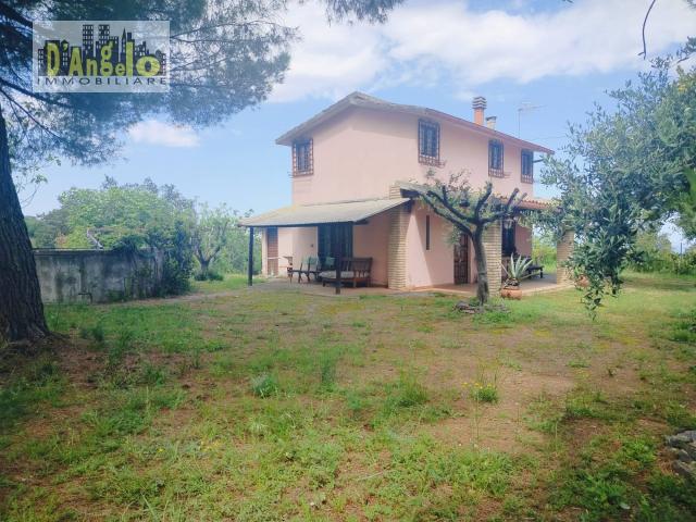 Villa Indipendente in vendita a Marche, Ascoli Piceno