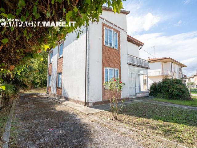 Villa Indipendente in vendita a Berra, Riva del Po